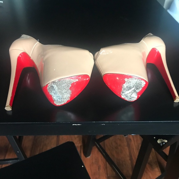 Christian Louboutin peep toe platforms - Picture 3 of 4